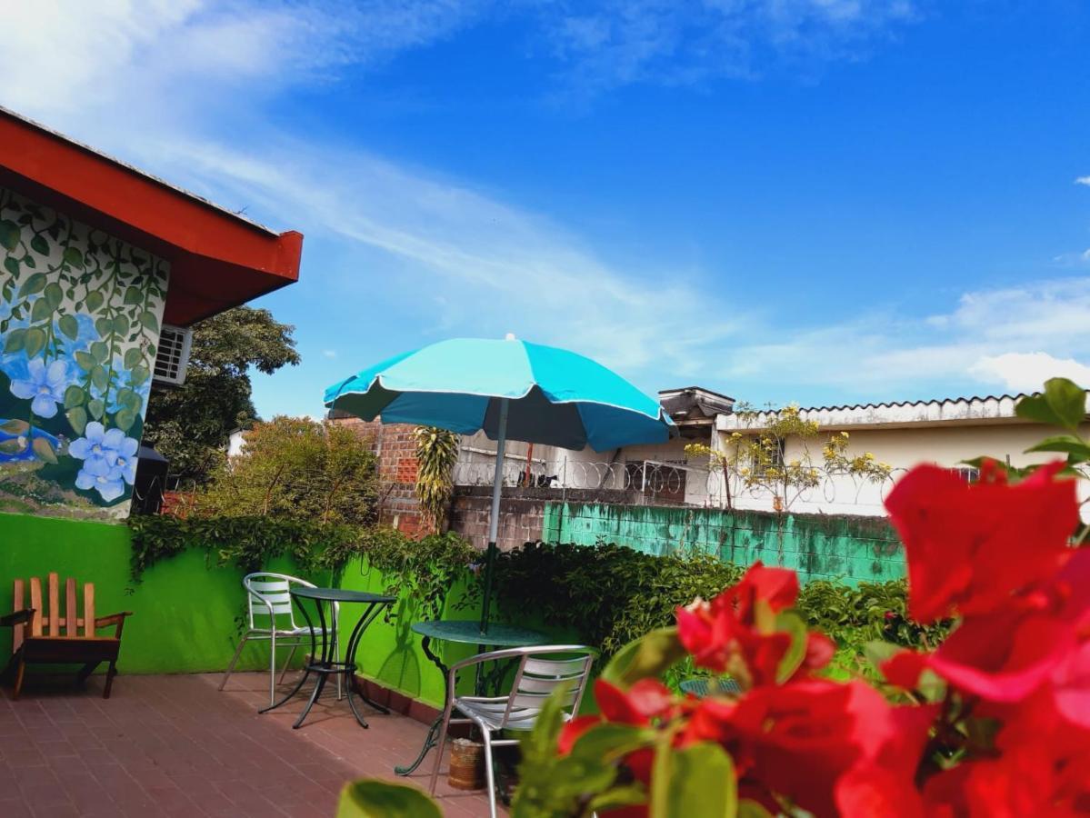 绿洲住宿加早餐旅馆 圣萨尔瓦多 外观 照片